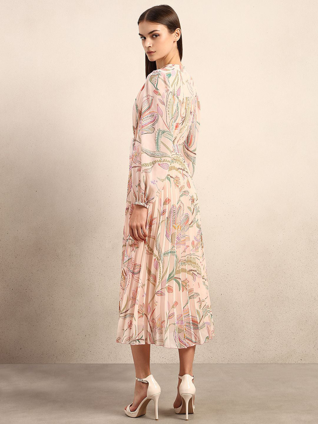 Women Floral Printed Bell Sleeve A-Line Midi Dress